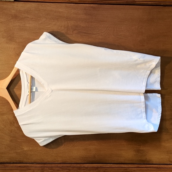 Athleta Outbound Twist Tee In White Size S - Picture 2 of 7